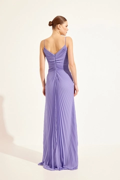 Ein Bekleidungsmodell aus dem Großhandel trägt STR10079 - Night Dress - Lilac, türkischer Großhandel Kleid von Setre