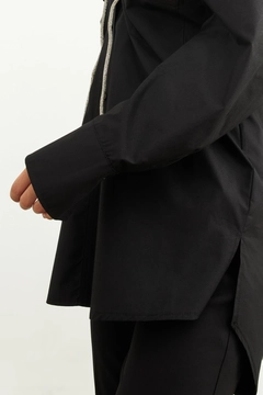 Un mannequin de vêtements en gros porte str10997-tunic-black, Tunique en gros de Setre en provenance de Turquie