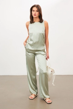 Een kledingmodel uit de groothandel draagt str11282-blouse-water-green, Turkse groothandel Blouse van Setre
