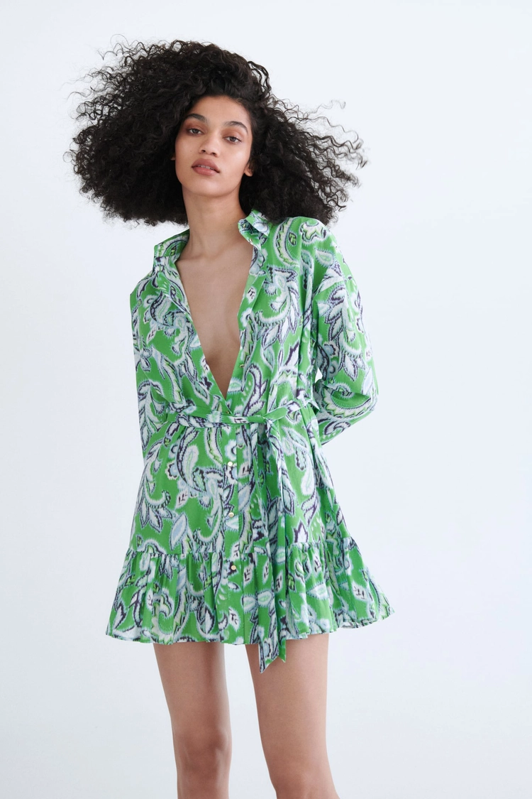 A model wears SBE10060 - Dress - Green, wholesale Dress of Sobe to display at Lonca