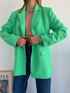 Een kledingmodel uit de groothandel draagt SBE10094 - Jacket - Green, Turkse groothandel Jasje van Sobe