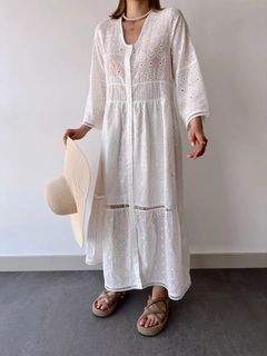 Ένα μοντέλο χονδρικής πώλησης ρούχων φοράει SBE10357 - Dress - Ecru, τούρκικο Φόρεμα χονδρικής πώλησης από Sobe