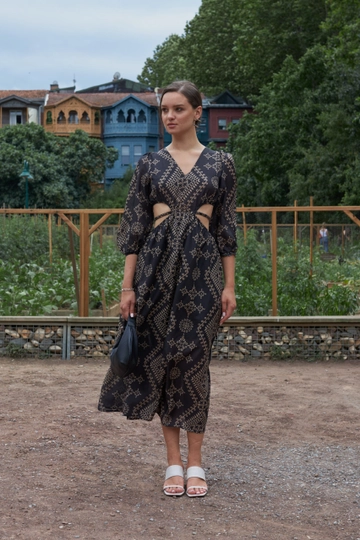 A wholesale clothing model wears  Dress - Black
, Turkish wholesale Dress of Sobe