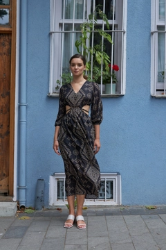 Модел на дрехи на едро носи SBE10486 - Dress - Black, турски едро рокля на Sobe