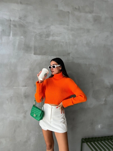 A wholesale clothing model wears  Sweater - Orange
, Turkish wholesale Sweater of Sobe
