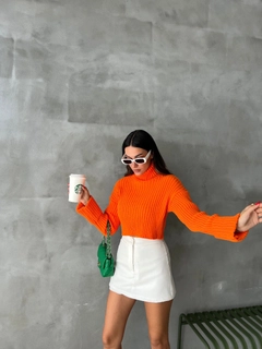 A wholesale clothing model wears sbe10809-sweater-orange, Turkish wholesale Sweater of Sobe