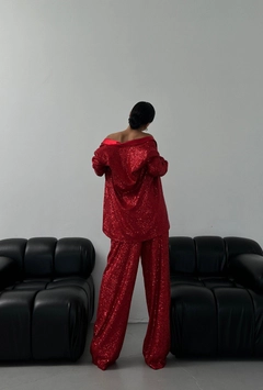 A wholesale clothing model wears sbe11274-team-red, Turkish wholesale Suit of Sobe