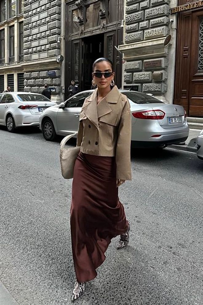 Sobe Istanbul Jupe Longue En Satin Marron Vêtements en gros Automne