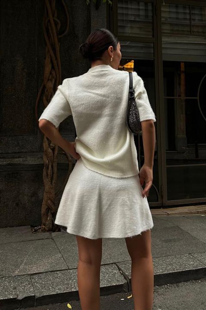 Sobe Istanbul Set Fuste Mini Cu Guler Ridicat Cu Pietre Ecru Îmbrăcăminte cu ridicata Elegant