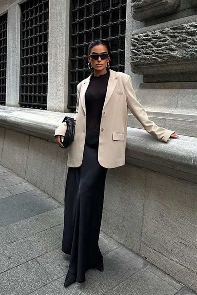 Sobe Istanbul Jupe Longue En Satin Noir Vêtements en gros Décontracté