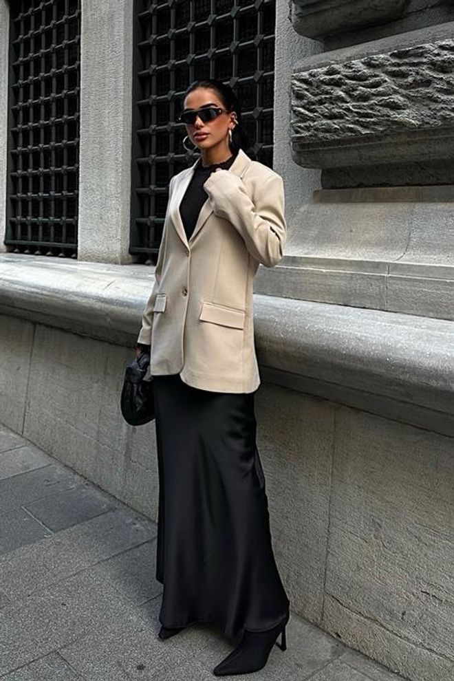 Sobe Istanbul Jupe Longue En Satin Noir Vêtements en gros Polyester
