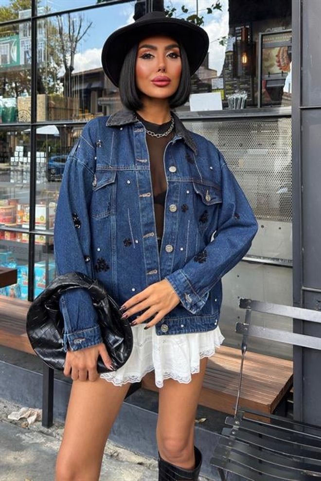 Sobe Istanbul Schwarze Oversize Jeansjacke Mit Paillettensteinen Am Kragen Blau Großhandelskleidung Lässig