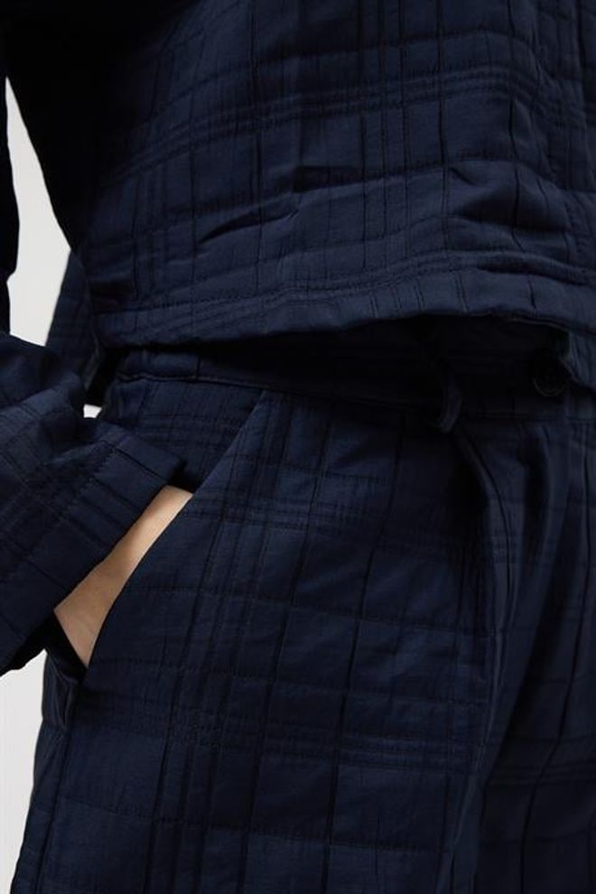 Sobe Istanbul جلس أزرق داكن ملابس الشارع الكاجوال تنورة ميني حقيبة ورق ملابس بالجملة غير رسمي