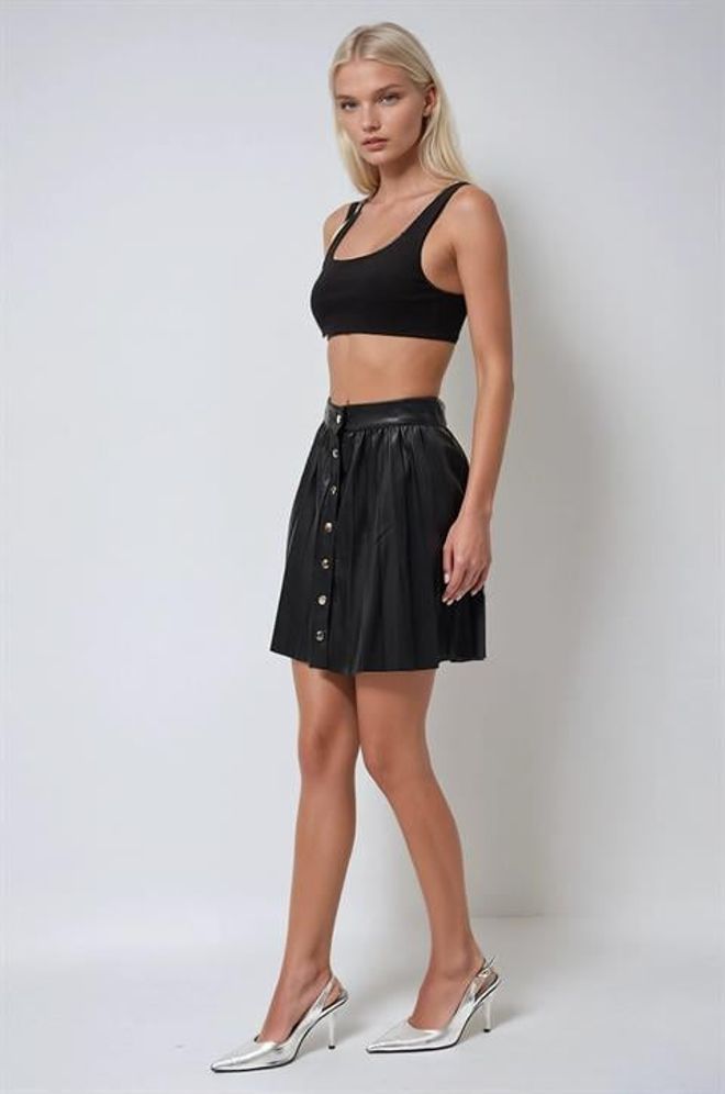 Sobe Istanbul Black Pleated Mini Skirt With Buttoned Closure Wholesale Clothing Spring