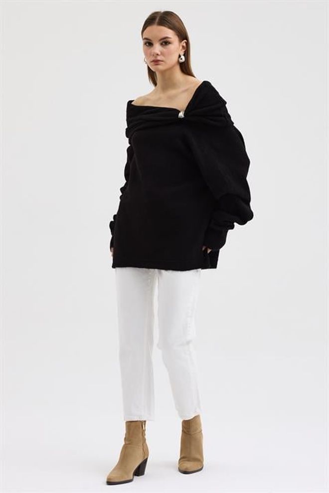 Sobe Istanbul Schwarzer Pullover Mit Übergroßer Passform Und Schulterfreiem Ausschnitt Großhandelskleidung Herbst