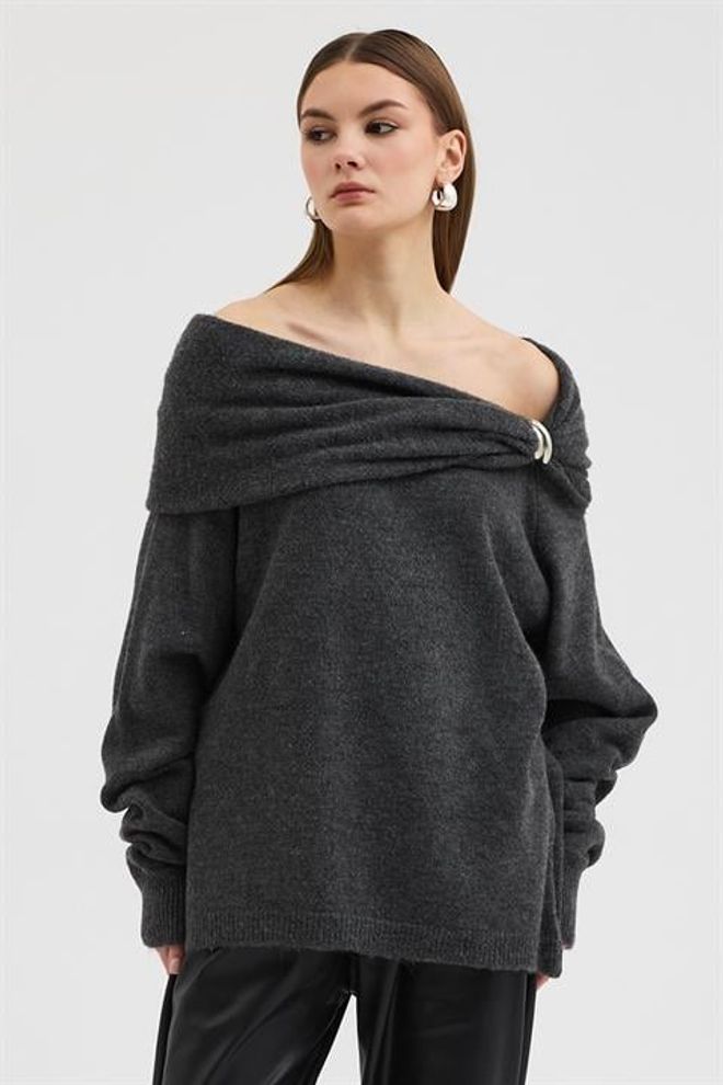 Sobe Istanbul Grau Oversized Pullover Mit Schulterfreiem Ausschnitt Großhandelskleidung Herbst