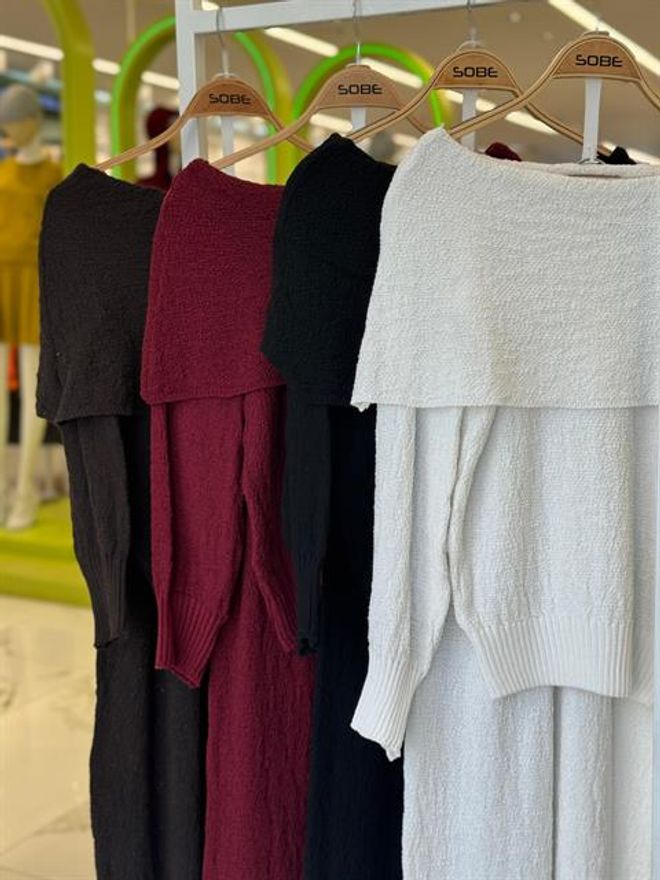 Sobe Istanbul Madonna Collar Skirt Suit Ecru Wholesale Clothing Dating