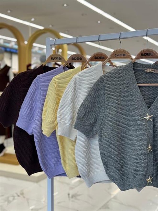 Sobe Istanbul Grey Cardigan With V Neck And Button Closure Wholesale Clothing Elegant