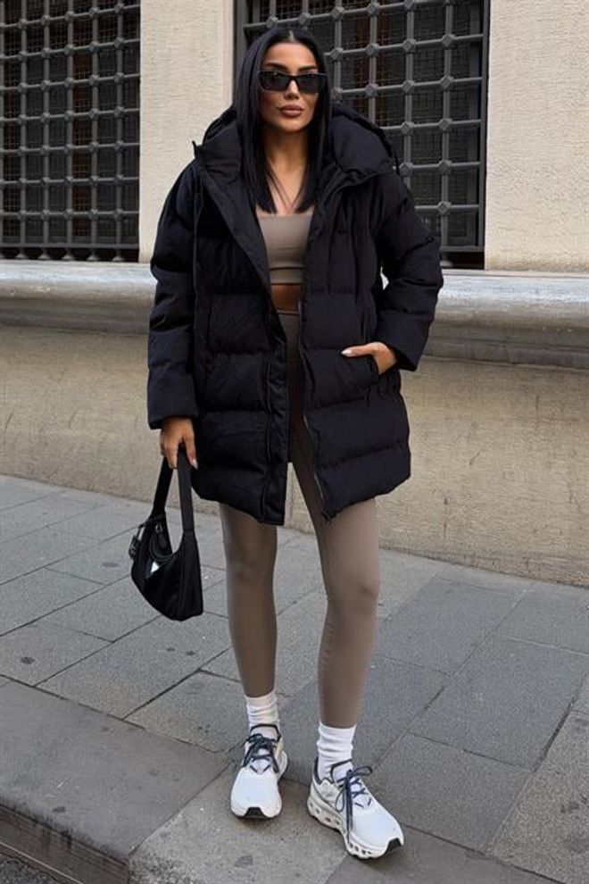 Sobe Istanbul Abrigo Negro Acolchado Con Capucha Y Corte Oversized Ropa al por mayor Casual