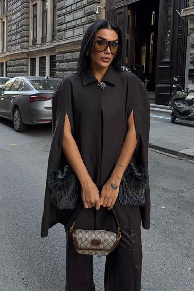 Sobe Istanbul Черно Елегантен Пончо С Джоб С Капак Дрехи на едро 1