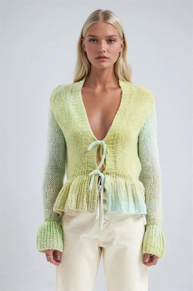 Sobe Istanbul Grüne Strickjacke Mit Slim Fit V Ausschnitt Und Bindung Großhandelskleidung Lässig