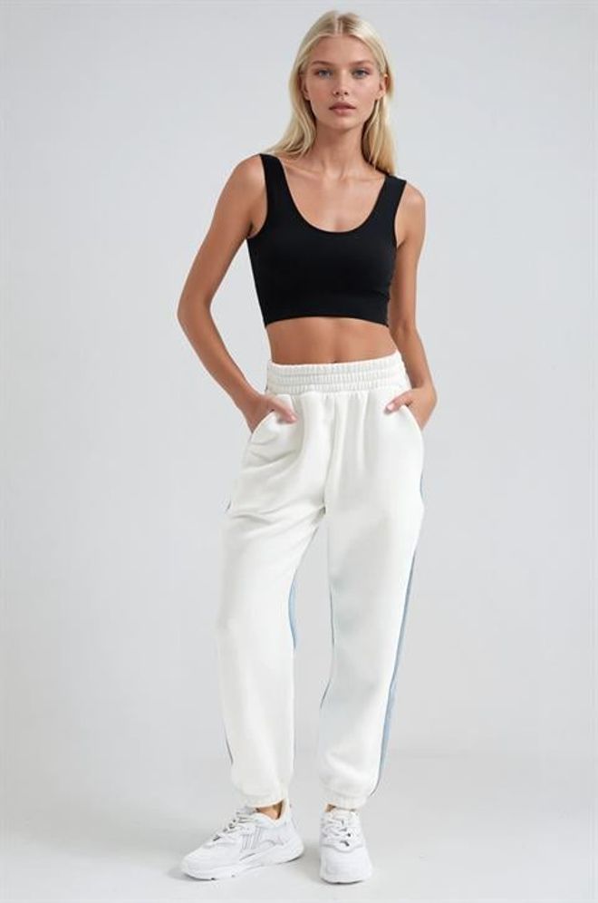 Sobe Istanbul Бели Панталони Дрехи на едро Работа