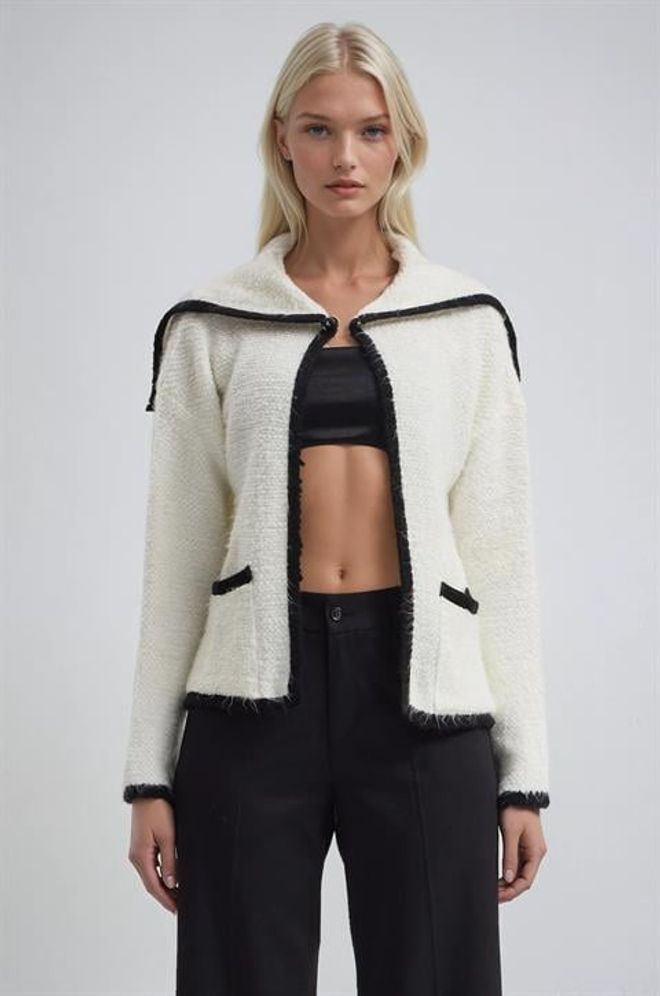 Sobe Istanbul Cardigan Bianco Con Collo Dentellato E Tasche Con Patta Abbigliamento all'ingrosso Casuale