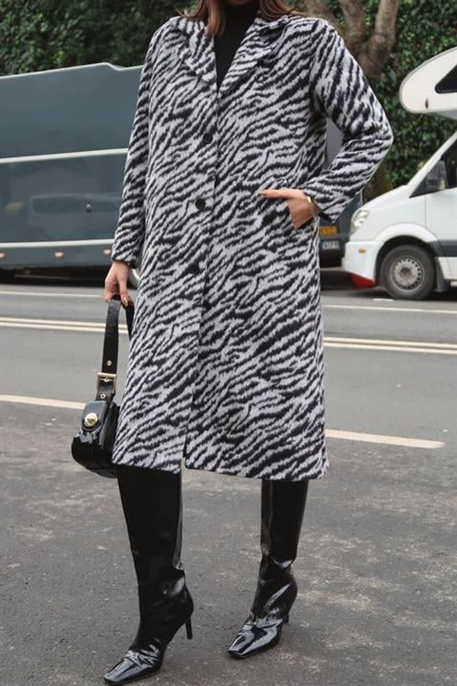 Sobe Istanbul Black Single Breasted Retro Coat Wholesale Clothing 5