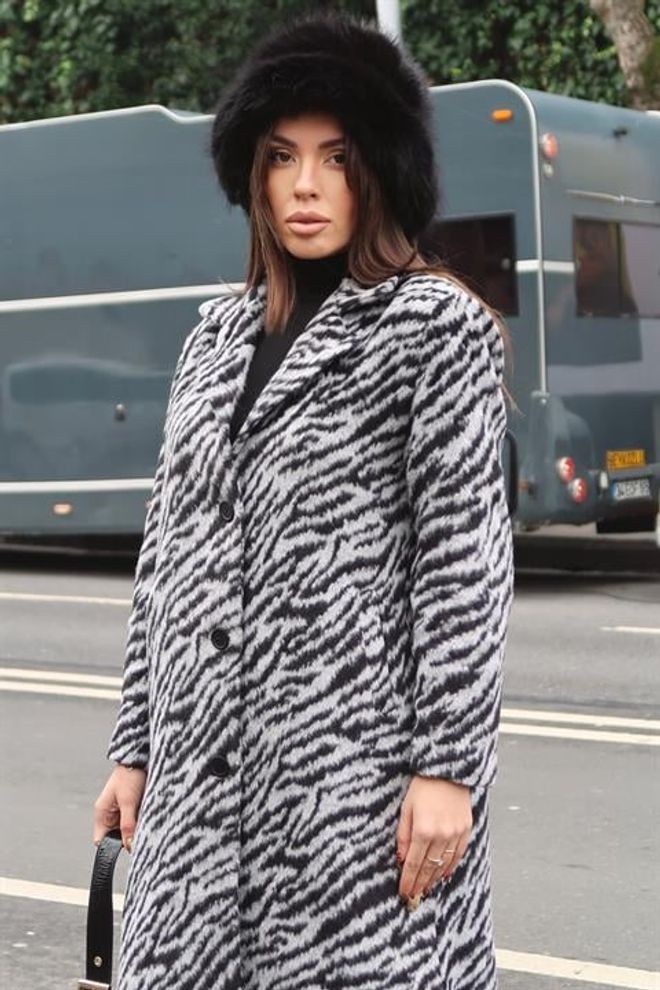 Sobe Istanbul Black Single Breasted Retro Coat Wholesale Clothing Formal