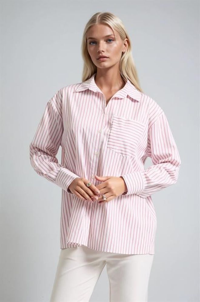 Sobe Istanbul Chemise Décontractée Rayée Blanche Avec Encolure Échancrée Vêtements en gros Décontracté