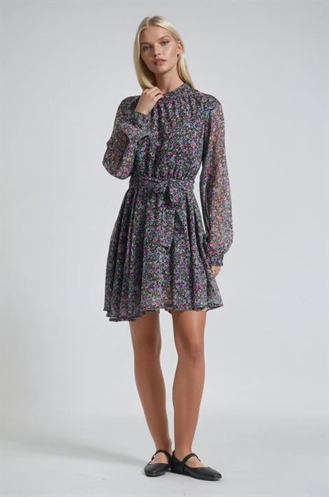 Sobe Istanbul Zwarte Mini Shift Jurk Met Bloemenprint En Lange Mouwen Groothandel Kleding Casual