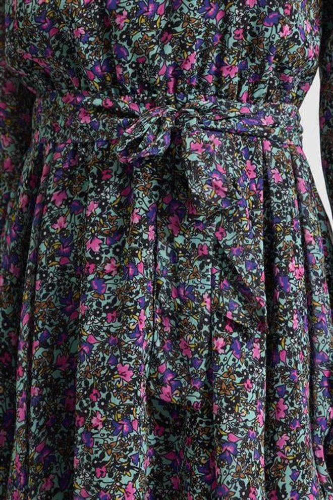 Sobe Istanbul Zwarte Mini Shift Jurk Met Bloemenprint En Lange Mouwen Groothandel Kleding 5