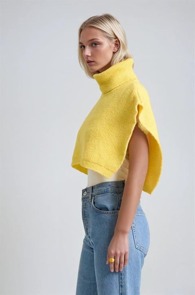 Sobe Istanbul Yellow Sleeveless Turtle Neck Crop Sweater Wholesale Clothing Lounge