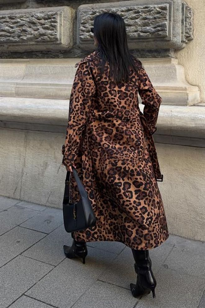 Sobe Istanbul Brown Trenchcoat With Leopard Print And Button Closure Wholesale Clothing 5