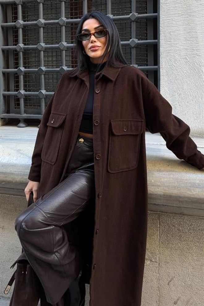 Sobe Istanbul Kahverengi Kaban – Oversize Düğmeli Uzun Shacket Toptan Giyim Ev Hali