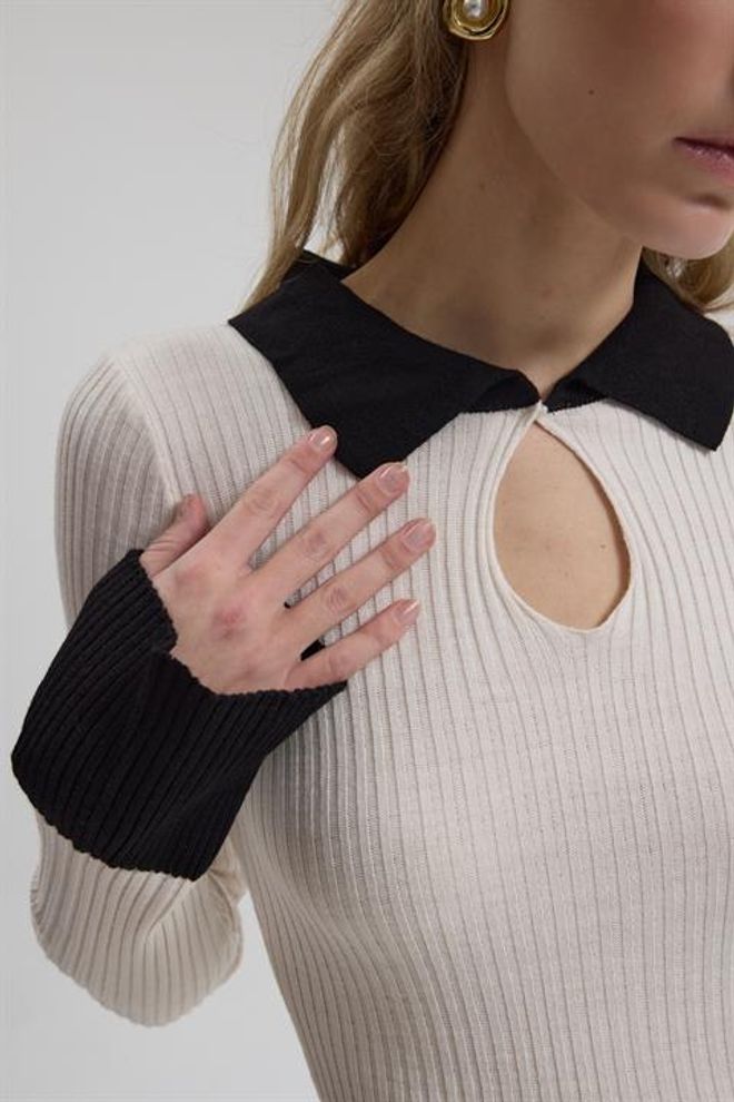 Sobe Istanbul Elegant Beige Sweater Dress With Keyhole Neck Wholesale Clothing Spring