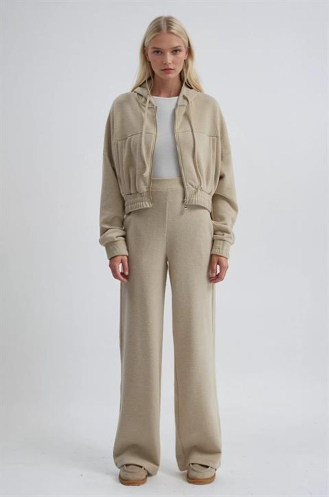 Sobe Istanbul Поставил Бежевый Повседневный Виды Спорта Уличная Одежда Оптовая продажа одежды Повседневный