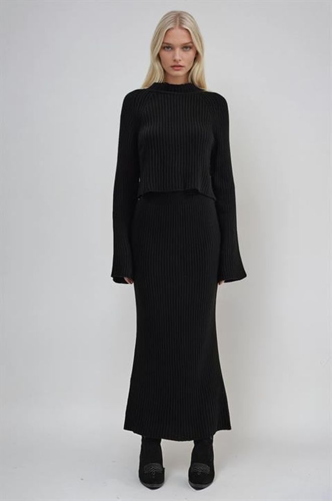 Sobe Istanbul Elegante Conjunto Negro A Rayas Sirena Con Cuello Alto Ropa al por mayor Modesto