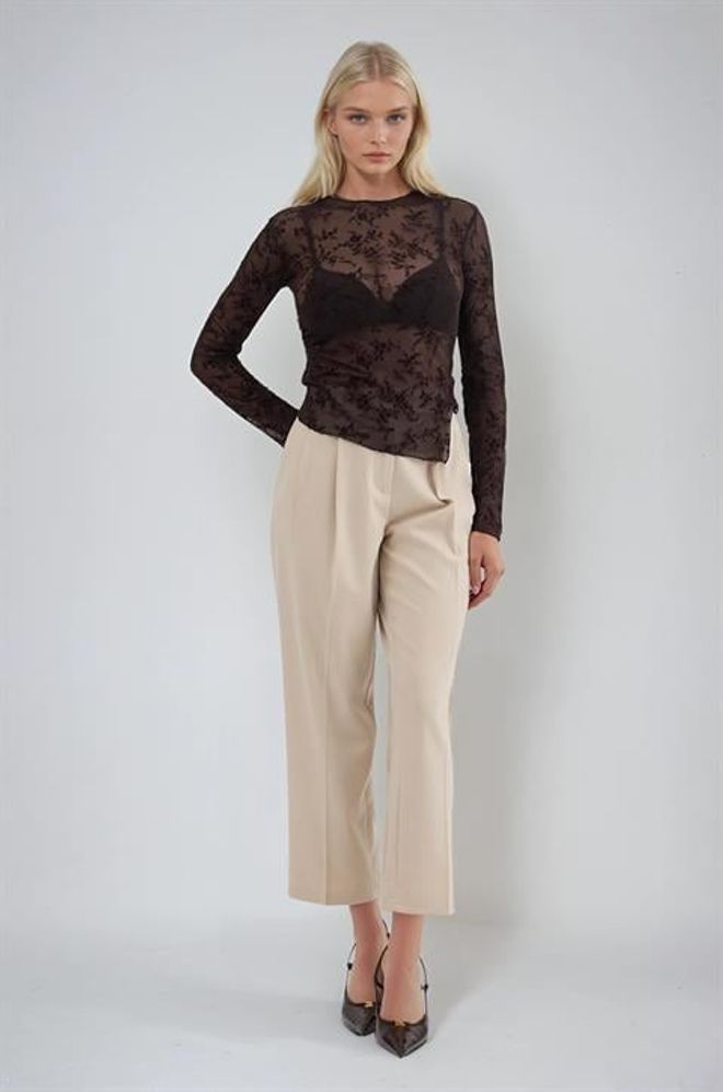 Sobe Istanbul بلوزة سوداء منقوشة بالأزهار بقصة ضيقة وأكمام طويلة ملابس بالجملة جنسي