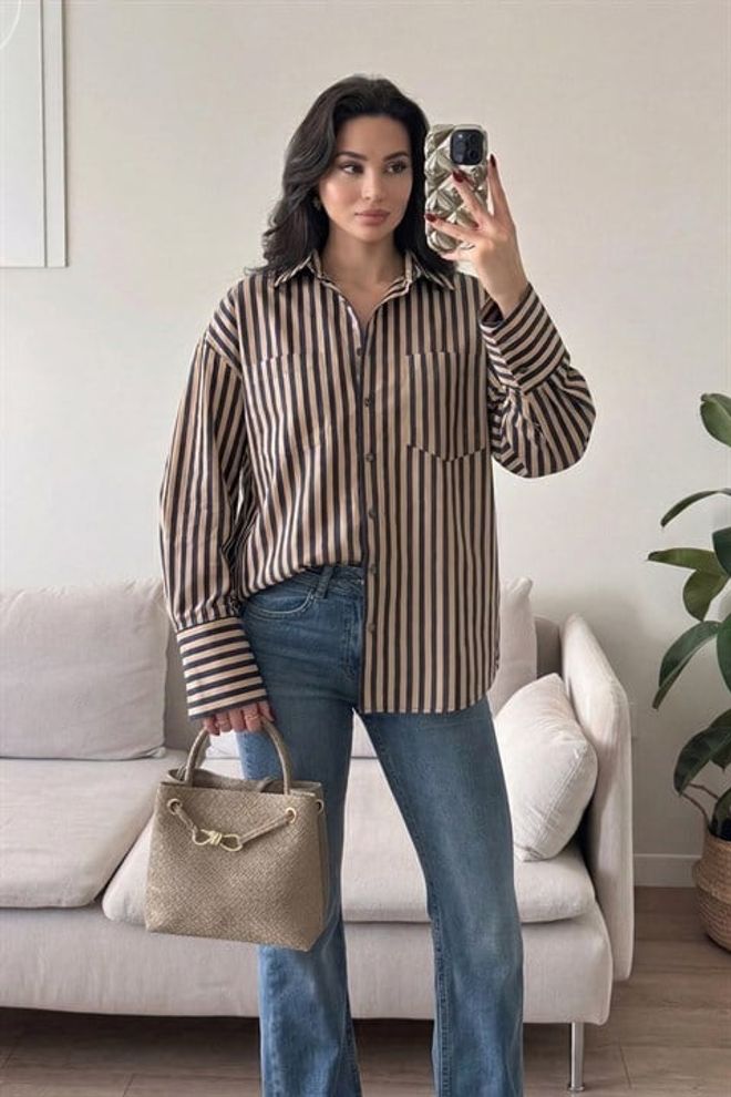 Sobe Istanbul Beżowa Koszula W Paski Casual Z Karbowanym Dekoltem Hurtowa sprzedaż odzieży Casual