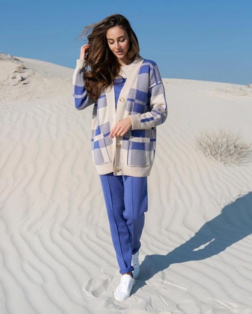 A wholesale clothing model wears  Tracksuit - Blue And White
, Turkish wholesale Tracksuit of Sobe