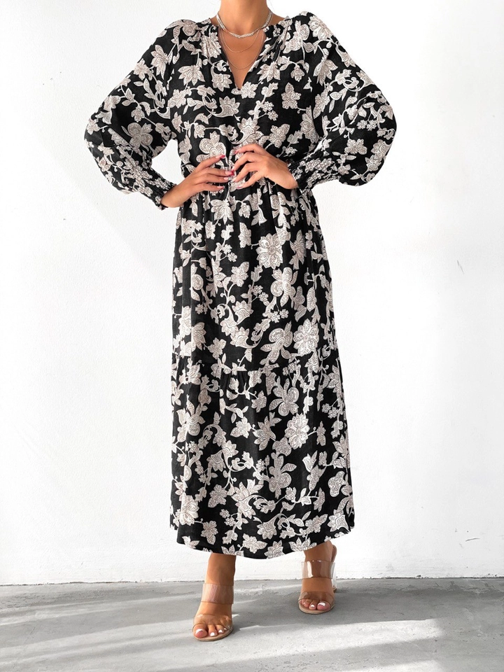 Ένα μοντέλο χονδρικής πώλησης ρούχων φοράει 35307 - Dress - Black, τούρκικο Φόρεμα χονδρικής πώλησης από Sobe