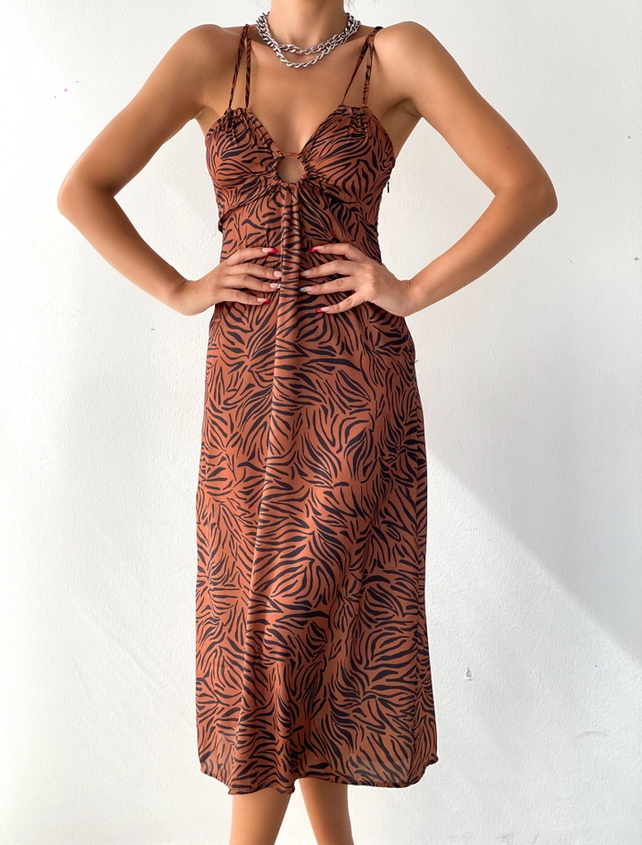 A wholesale clothing model wears 35312 - Dress - Brown, Turkish wholesale Dress of Sobe