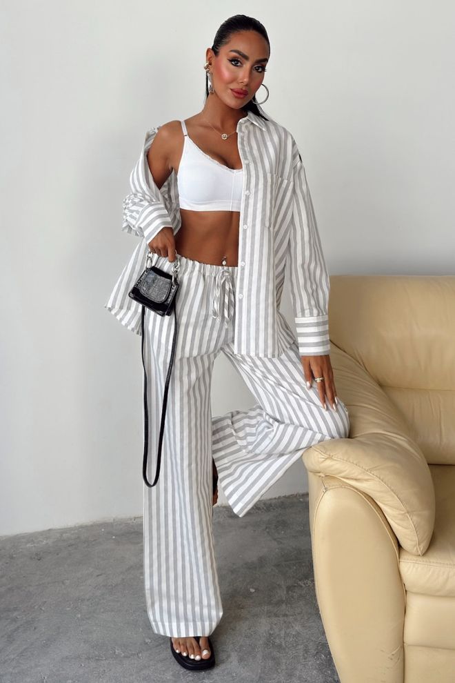 Sobe Istanbul Traje De Rayas Resbaladizas Con Detalle De Bolsillo Ropa al por mayor Casual