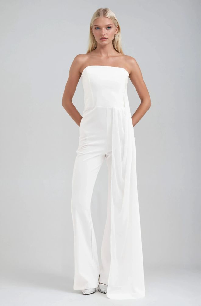 Sobe Istanbul Weißer Tailored Slim Fit Trägerloser Jumpsuit Mit Kappenärmel Großhandelskleidung Jahrgang