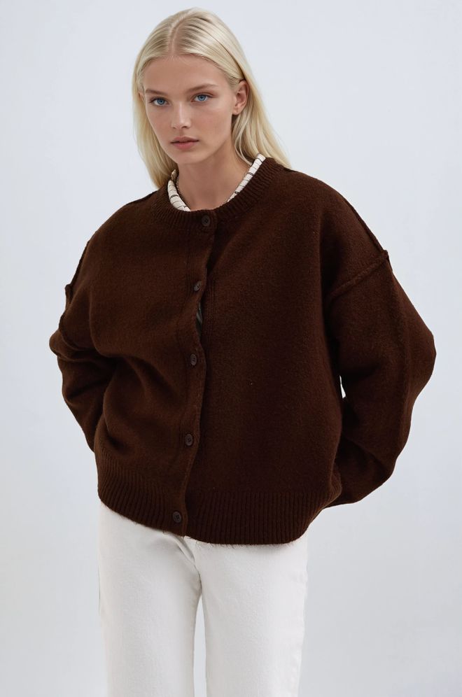 Sobe Istanbul Rudas Oversized Cardiganas Su Apvaliu Kaklu Didmeninė prekyba drabužiais Kokteilinė