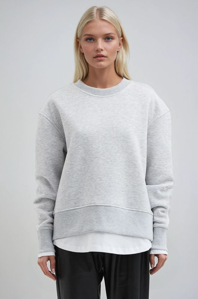 Sobe Istanbul Pilkas Megztinis Oversized Su Ilgomis Rankovėmis Ir Apvalia Iškirpte Didmeninė prekyba drabužiais Kokteilinė