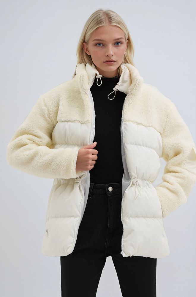 Sobe Istanbul White Puffer Coat With High Collar And Zipper Pocket Wholesale Clothing Lounge