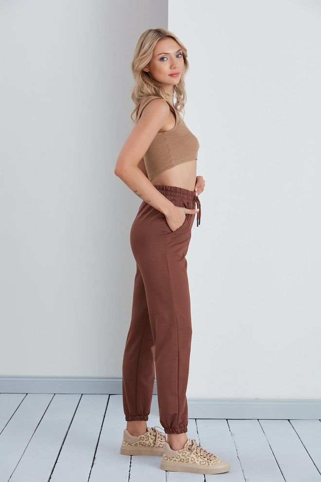 Sortie Collection بنطال رياضي من القطن الممشط بأرجل مطاطية باللون البني ملابس بالجملة لا يوجد قماش