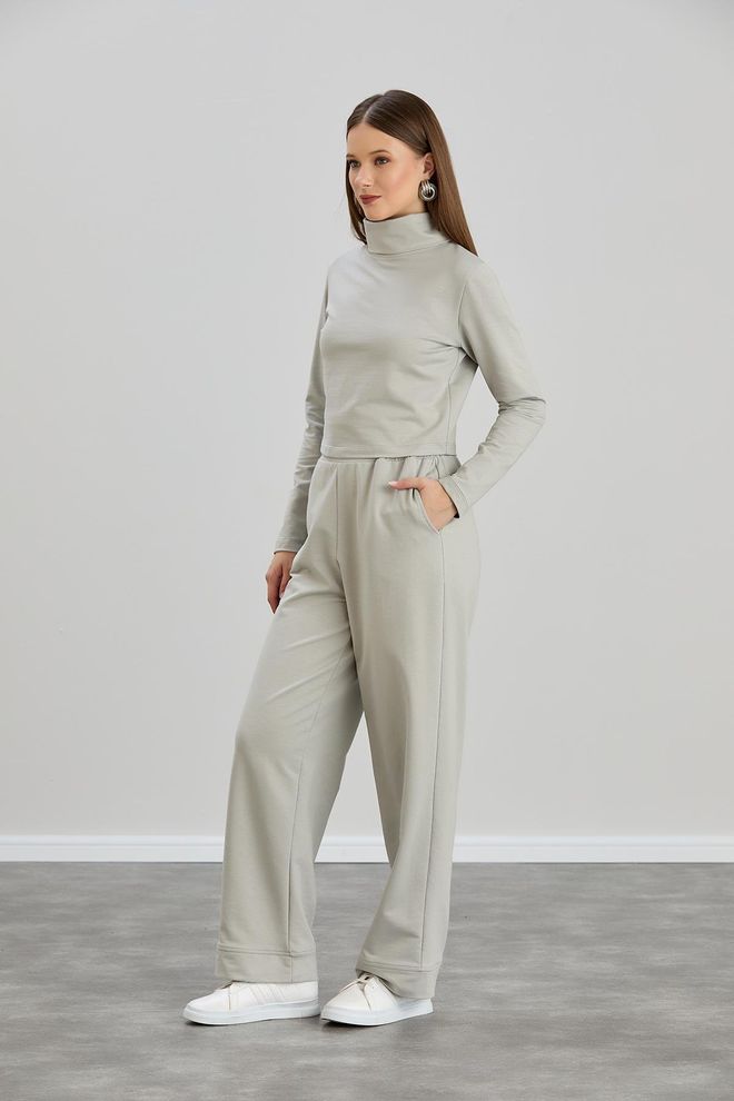 Sortie Collection Half Turtleneck Long Sleeve Sweater Smoke Wholesale Clothing Birthday